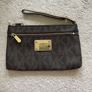 Michael Kors wrislet